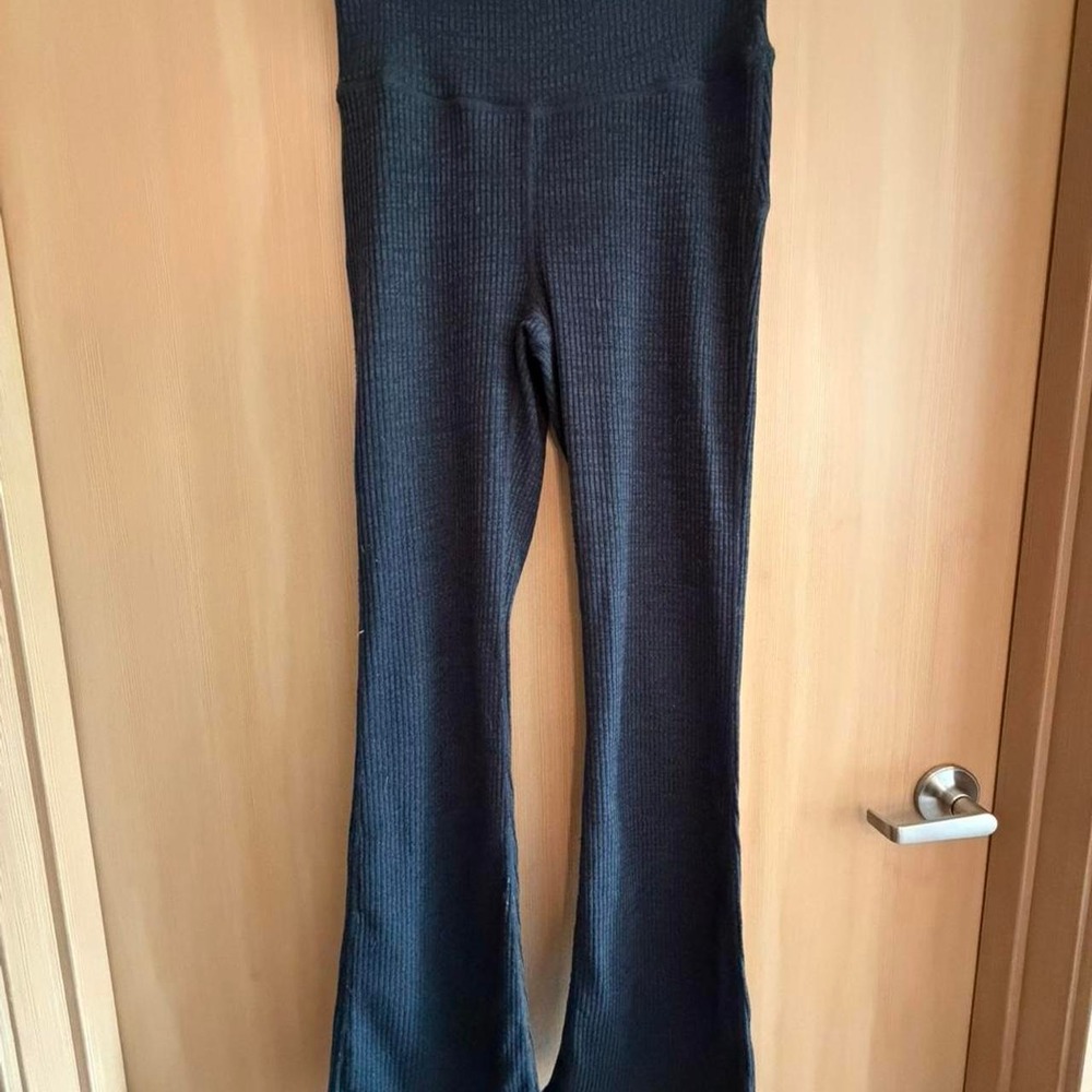 ECHT Ribbed Black Flare women's Leggings